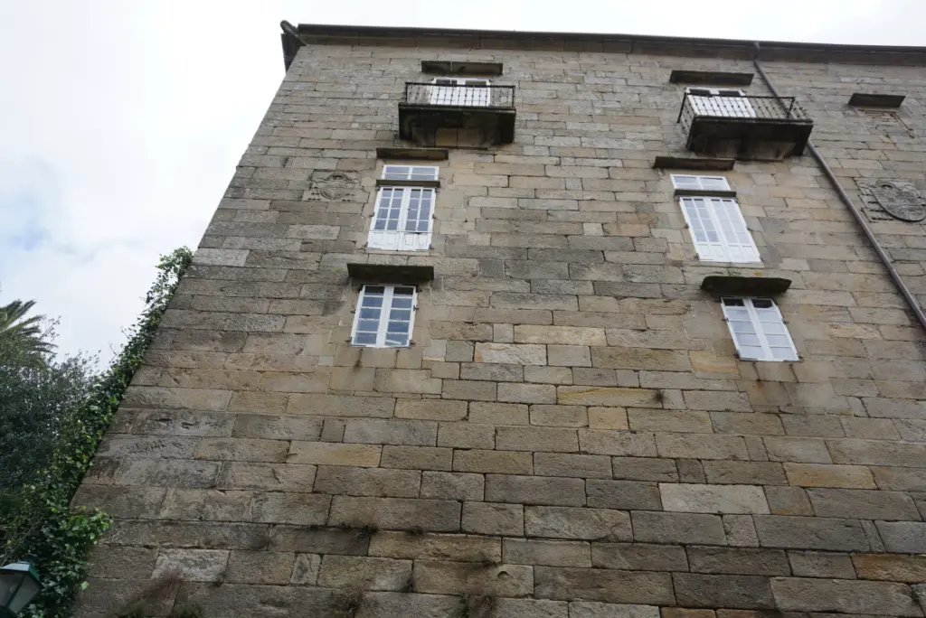 fachada arzobispado santiago1